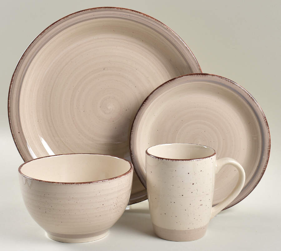 Sadie Cream 4 Piece Place Setting by Pfaltzgraff-1