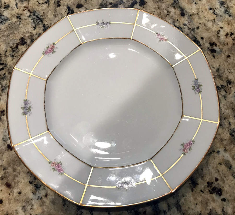 POY932 Dinner Plate by Jean Pouyat-1
