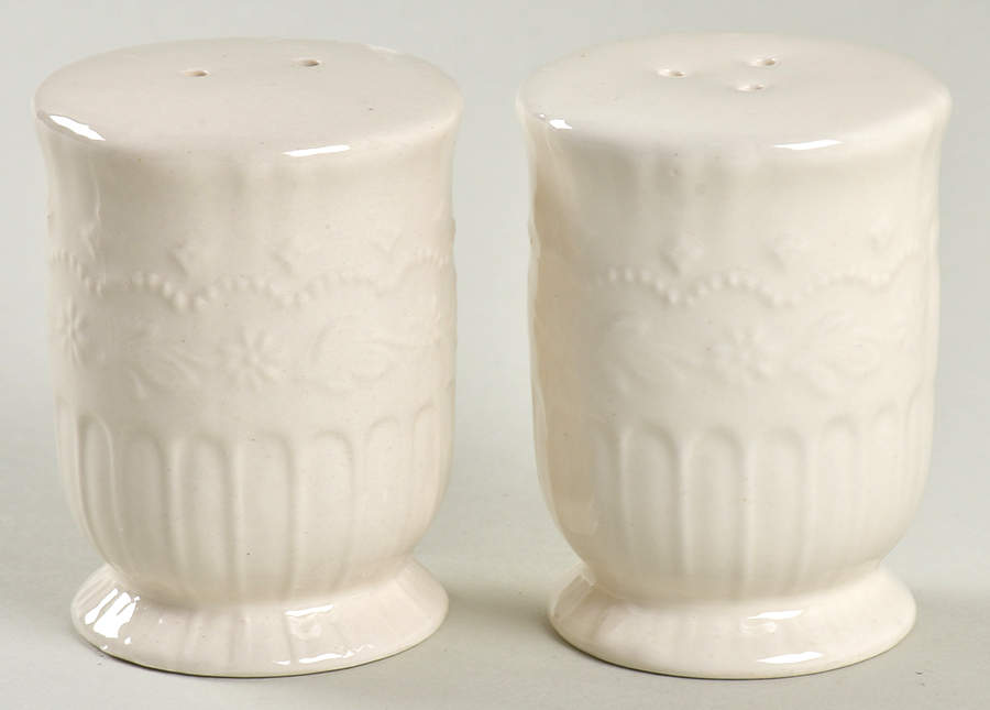 Toni Linen Salt & Pepper Set by Pioneer Woman-1