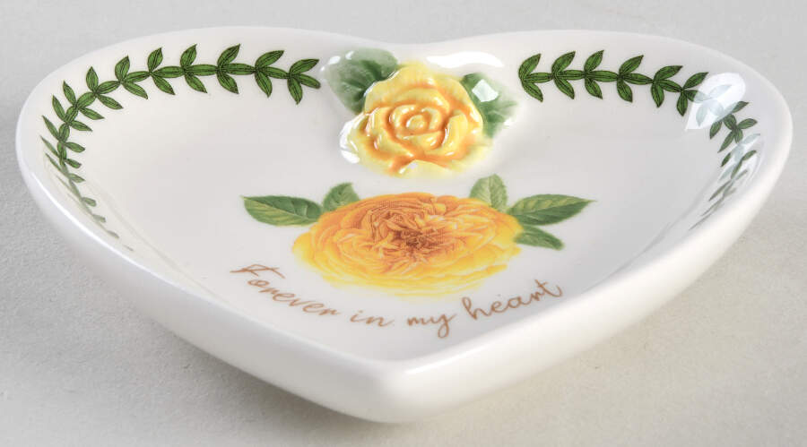 Botanic Garden Bouquet 4" Heart Shaped Tray by Portmeirion-1