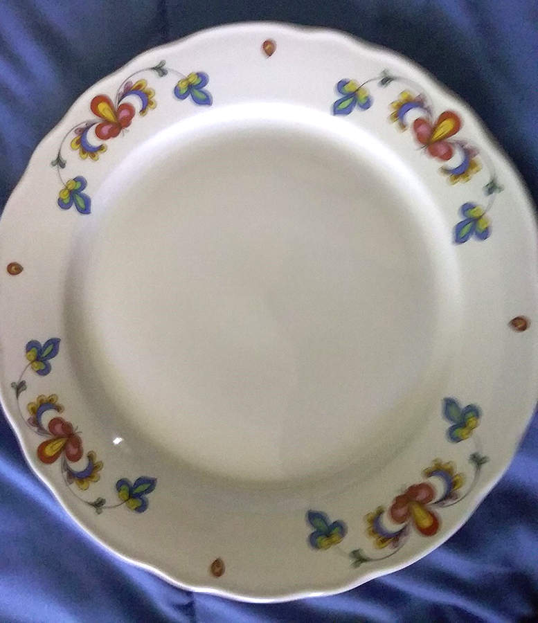 Farmer's Rose Scalloped, No Trim Dinner Plate by Porsgrund-1