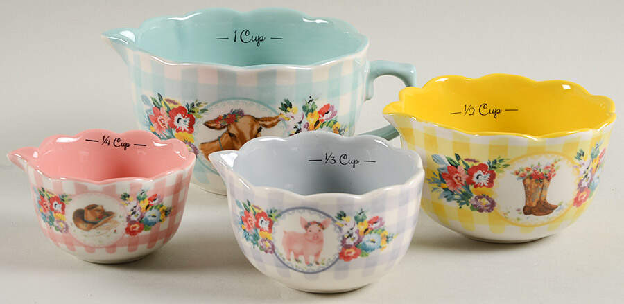 Gingham Measuring Cup Set (1 Cup,1/2 Cup,1/3 Cup,1/4 Cup) by Pioneer Woman-1
