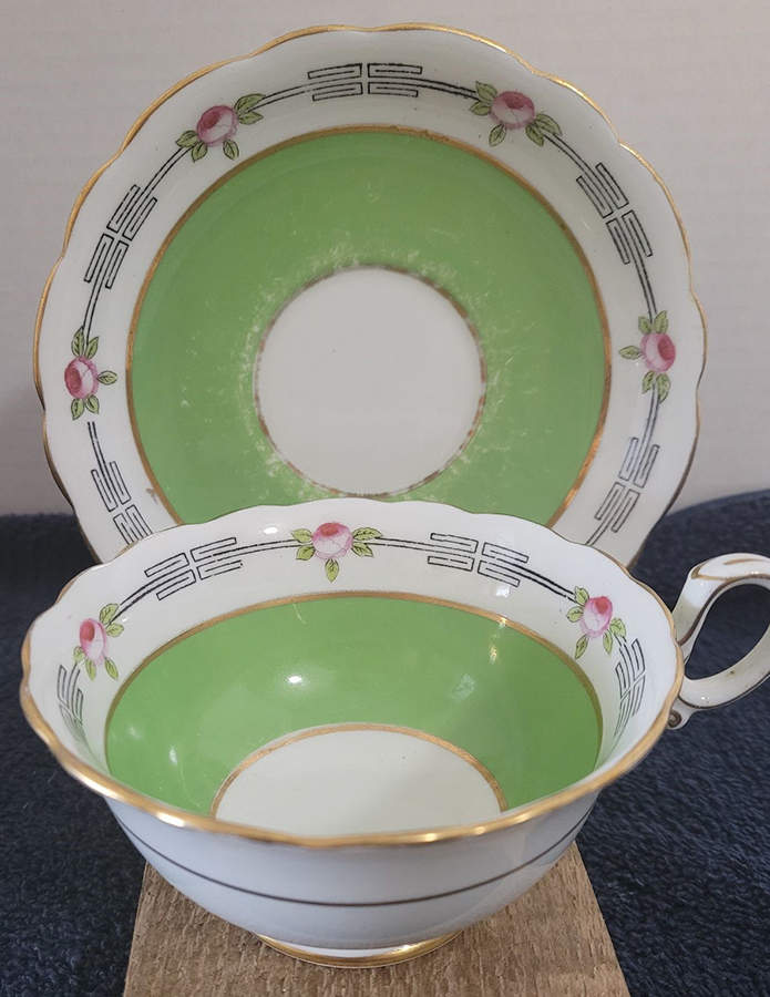 Larosa Footed Cup & Saucer Set by Paragon-1