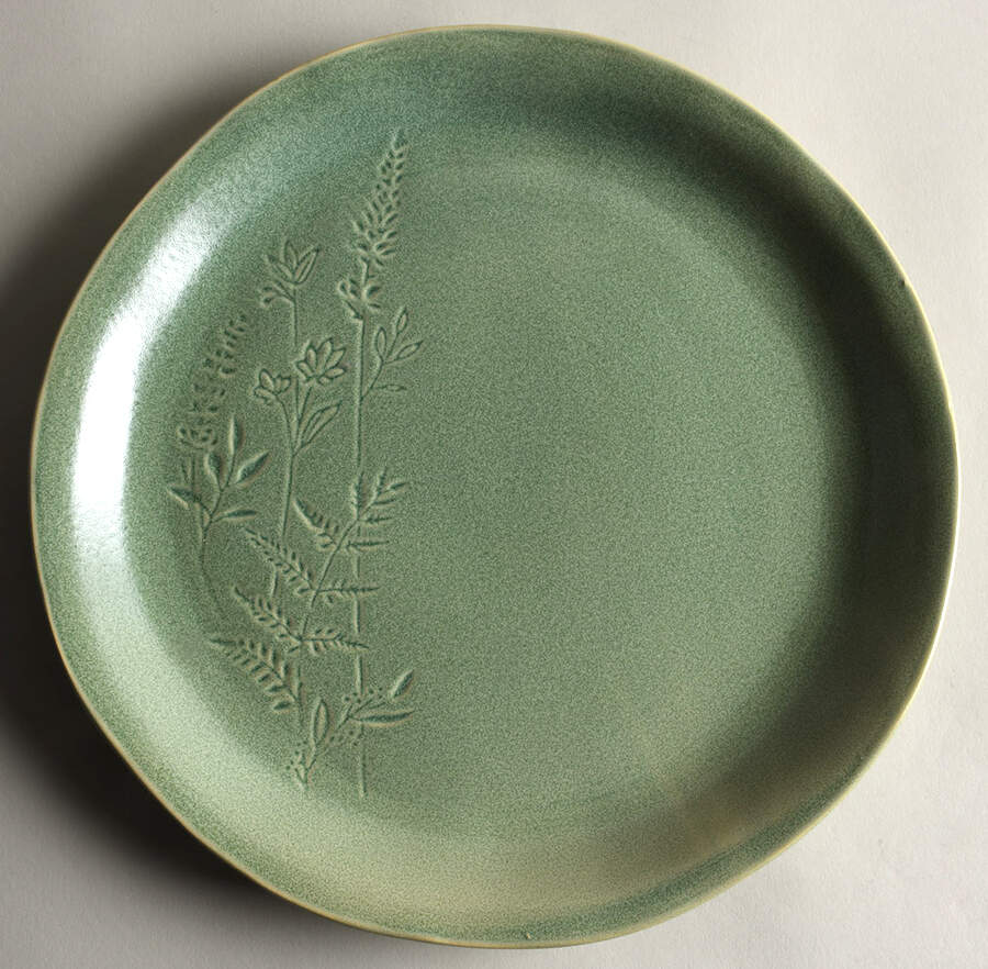 Carrie Dinner Plate by Pfaltzgraff-1