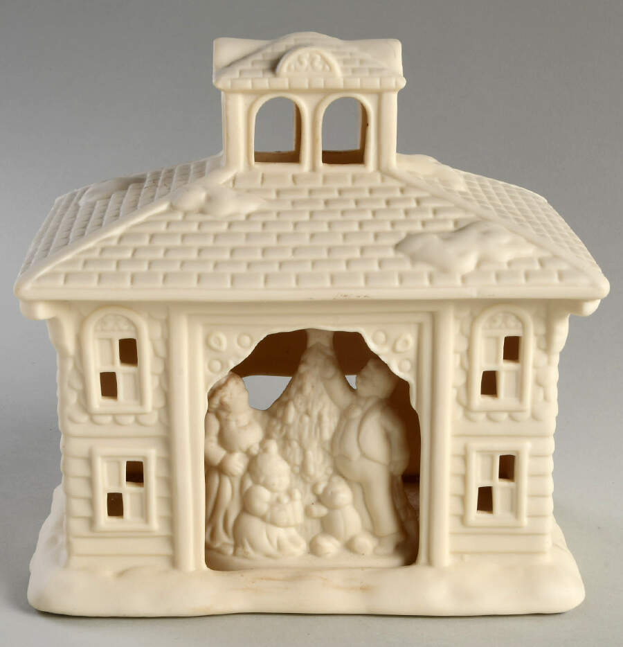 Victorian Manor Figural Tea Light Candleholder by PartyLite China-1