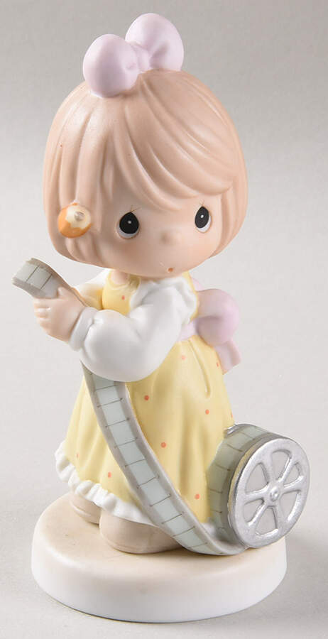 You Oughta Be in Pictures Star-You Oughta Be In Pictures - Star Trademark, No Box by Precious Moments-1