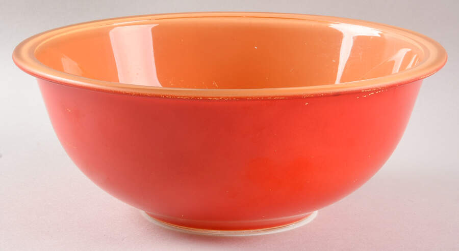 PYR51 9" Mixing Bowl by Pyrex-1