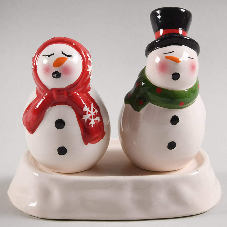 Holiday Salt & Pepper Sets Figural Salt & Pepper with Tray Set by Publix Supermarkets-1