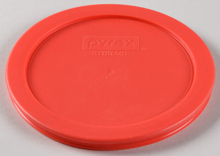 Mickey Mouse Christmas Plastic Lid for 6" Glassware Storage Bowl by Pyrex-1