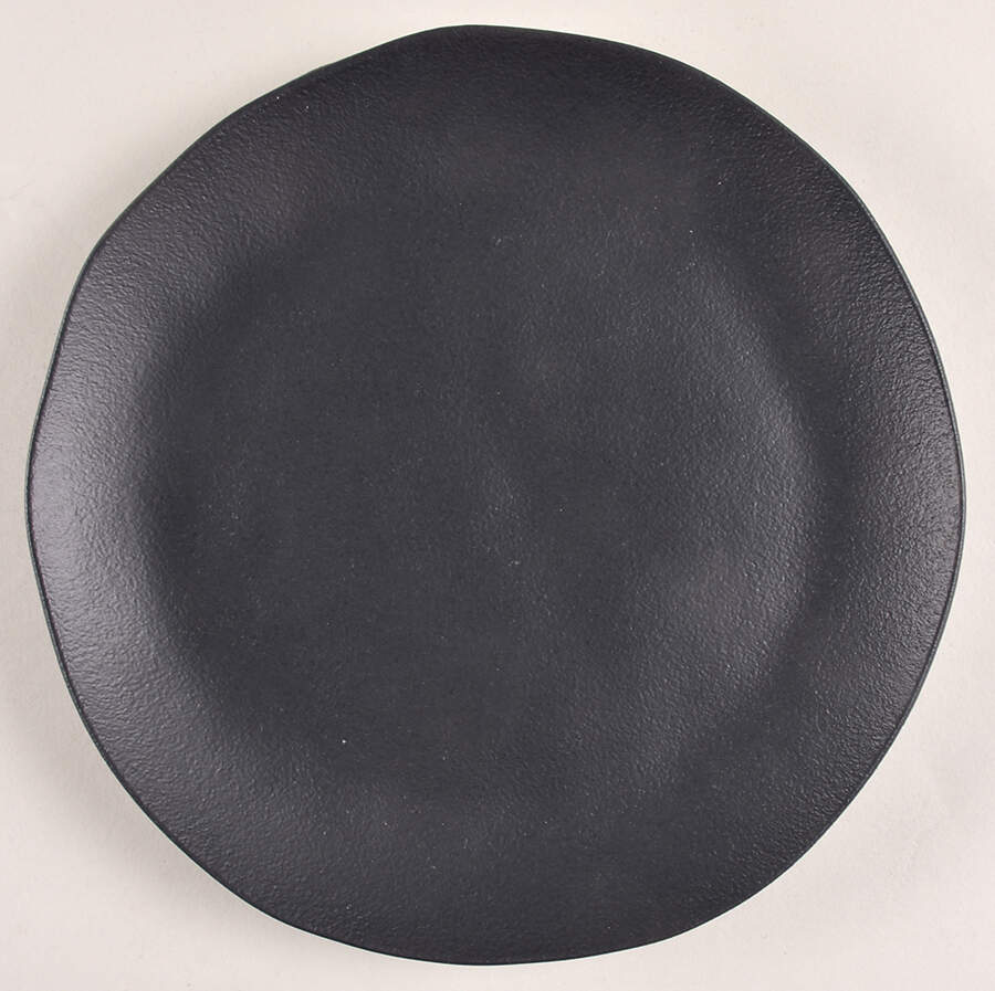 Matte Black Dinner Plate by Porto Brasil-1