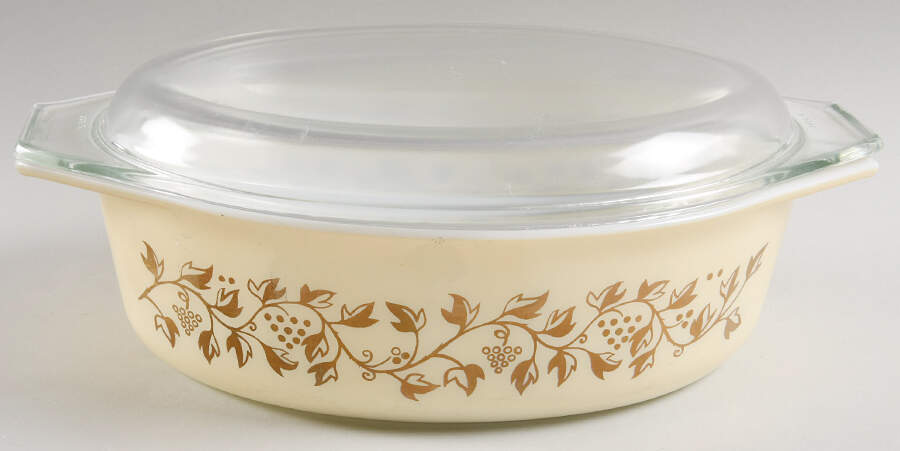 Golden Casserole 2.5 Quart Oval Covered Casserole by Pyrex-1