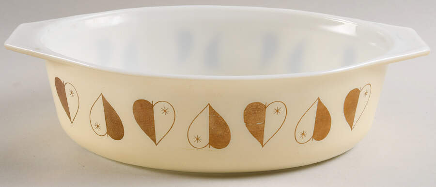 Golden Hearts 2.5 Quart Oval Covered Casserole No Lid by Pyrex-1