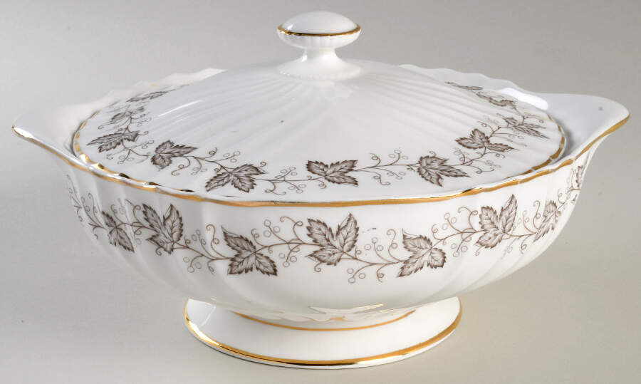 Ailsa Round Covered Vegetable by Queen Anne (England)-1