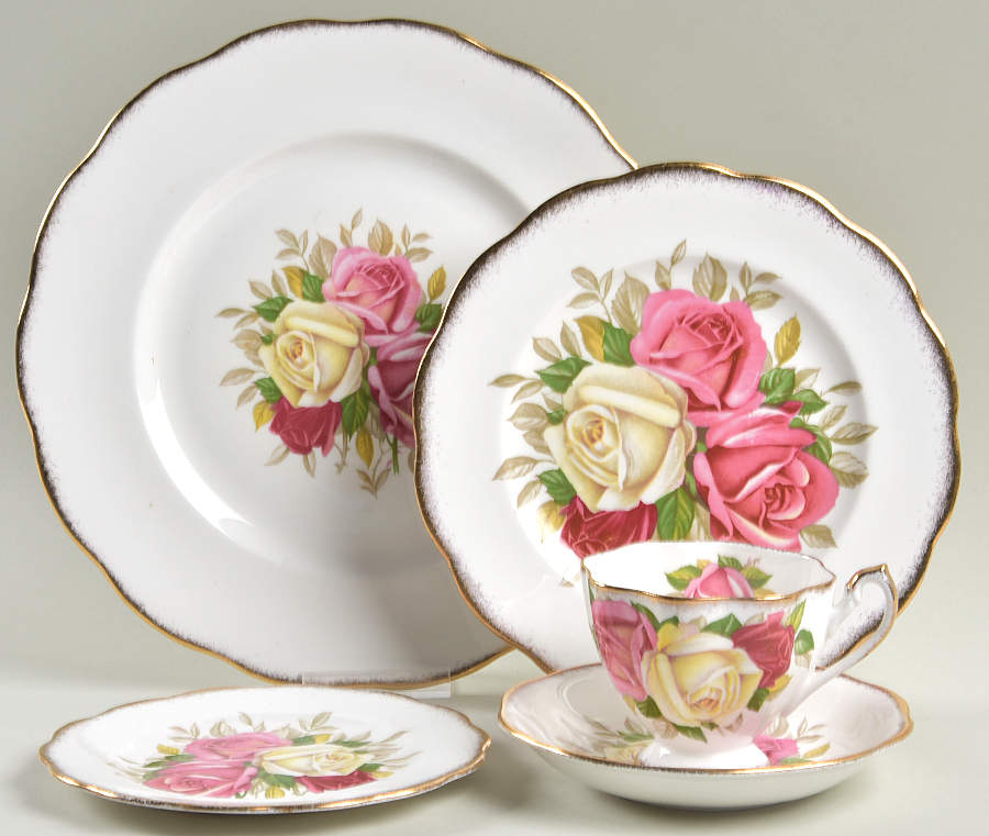 Lady Sylvia 5 Piece Place Setting by Queen Anne (England)-1