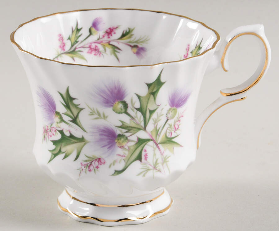 Lochinvar Footed Cup by Queen Anne (England)-1