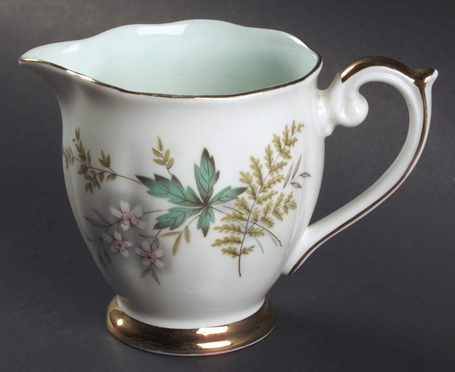 Louise (Green Center) Creamer by Queen Anne (England)-1