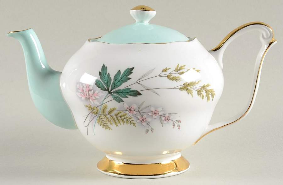 Louise (Green Center) Mini Teapot & Lid by Queen Anne (England)-1