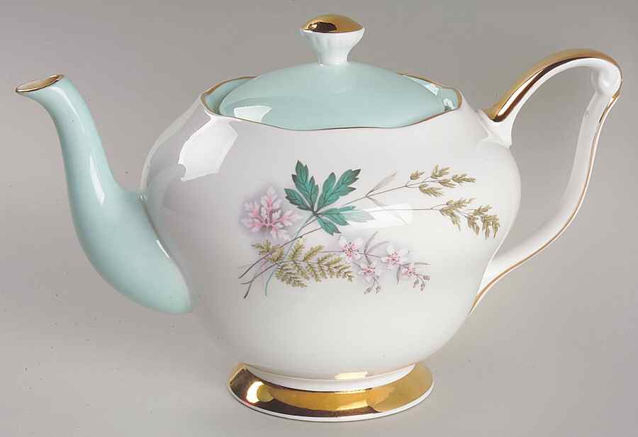 Louise (Green Center) Teapot & Lid by Queen Anne (England)-1