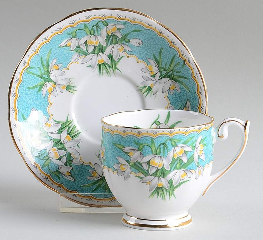 Marilyn Footed Demitasse Cup & Saucer Set by Queen Anne (England)-1