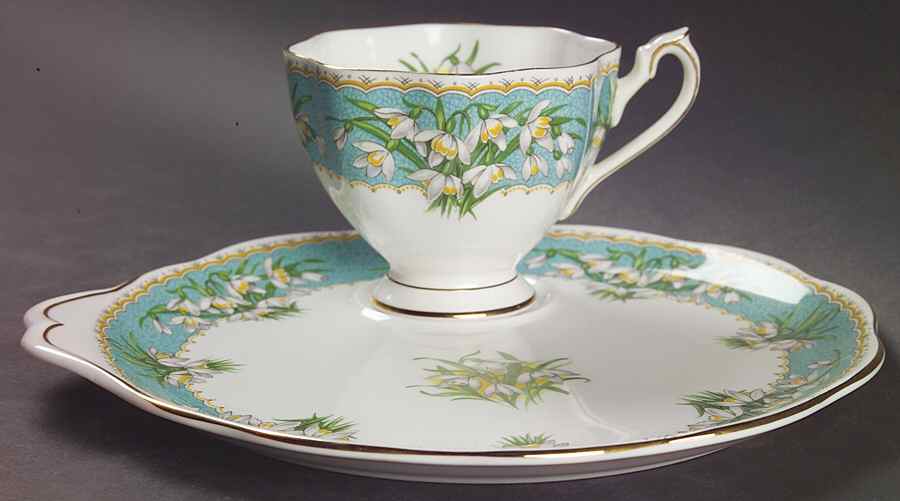 Marilyn Snack Plate & Cup Set by Queen Anne (England)-1