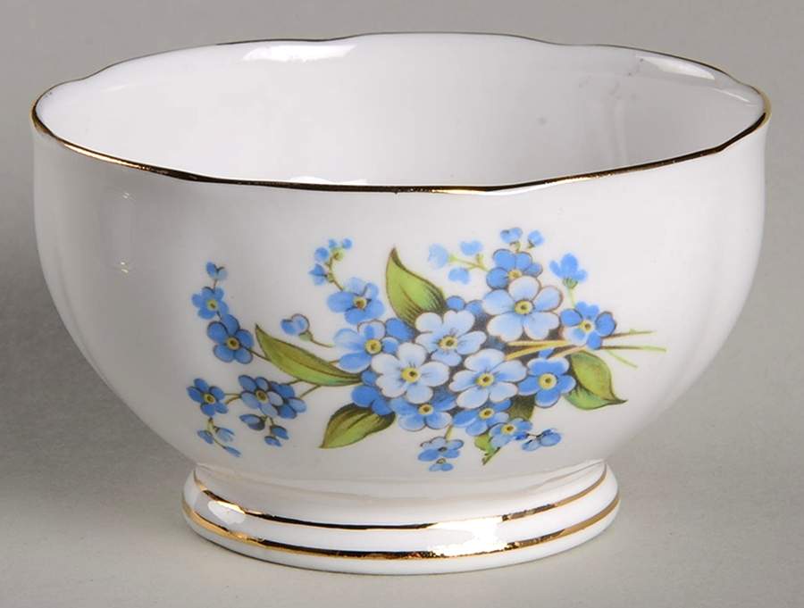 QUA3 Mini Open Sugar Bowl by Queen Anne (England)-1