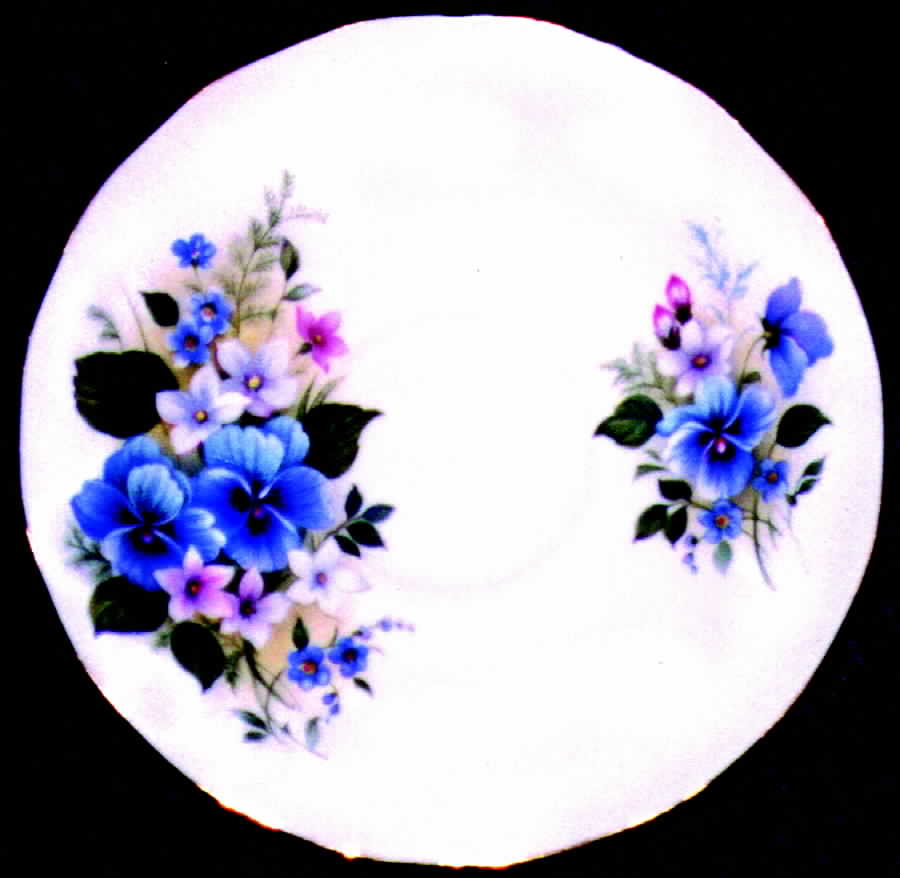 8609 Saucer by Queen Anne (England)-1