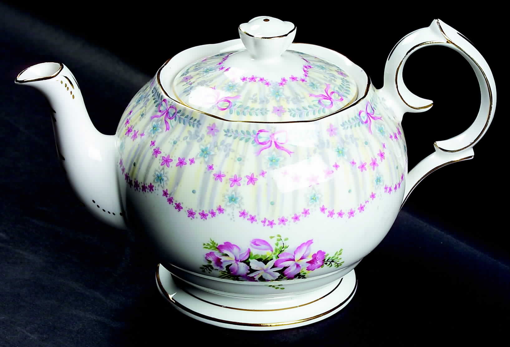 Royal Bridal Gown Teapot & Lid by Queen Anne (England)-1