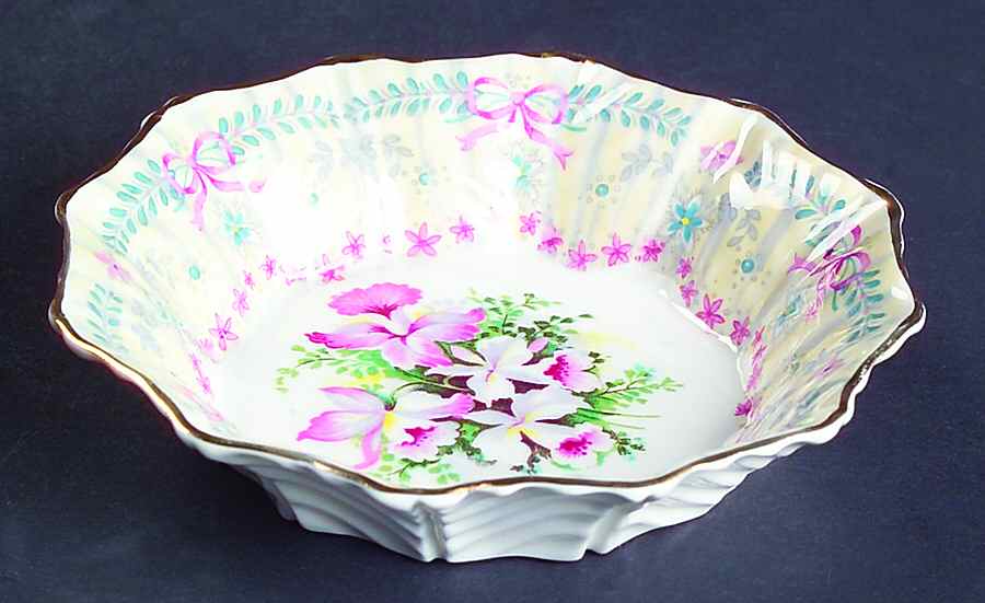 Royal Bridal Gown Nut Dish by Queen Anne (England)-1