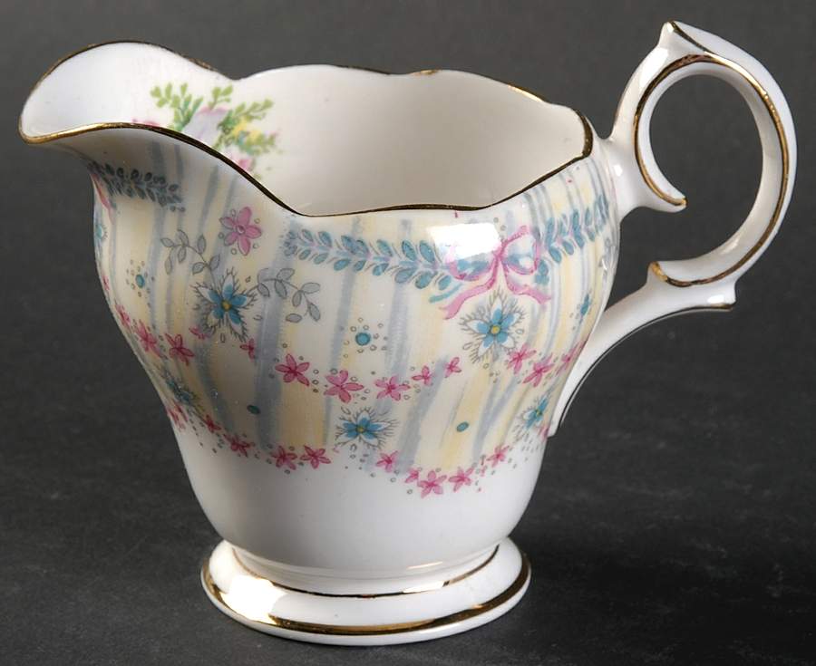 Royal Bridal Gown Creamer by Queen Anne (England)-1