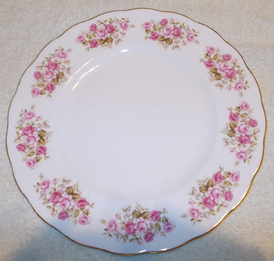 Rose Garden Dinner Plate by Queen Anne (England)-1