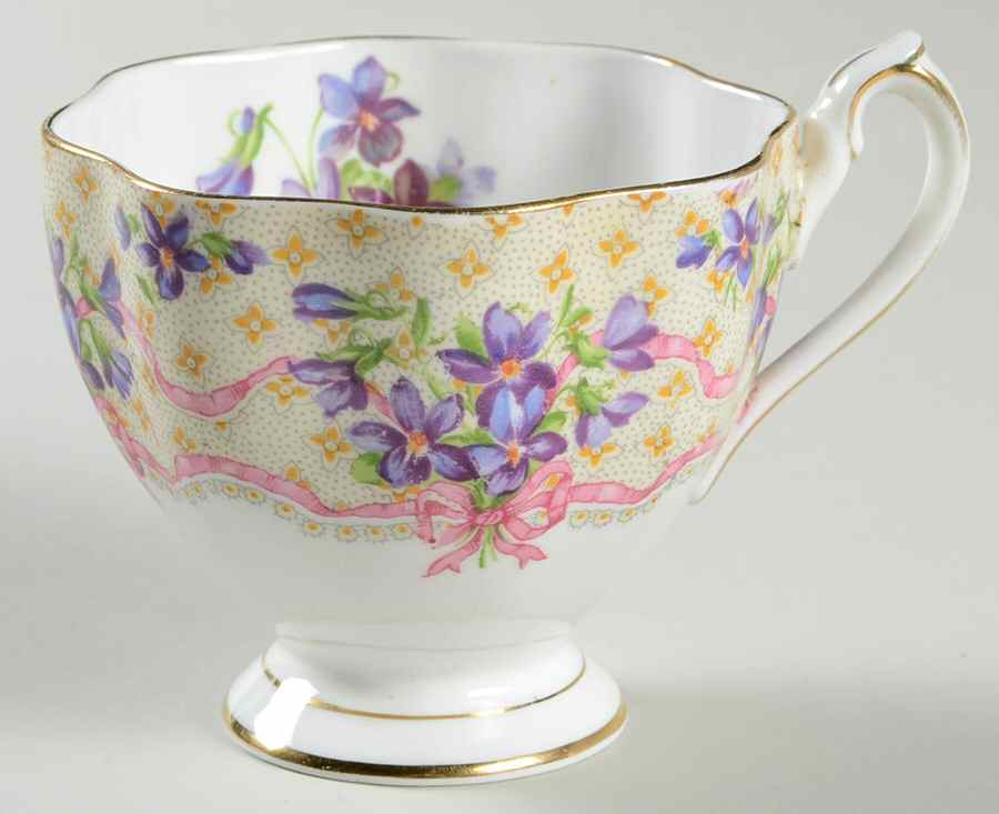 Sweet Violets Footed Cup by Queen Anne (England)-1
