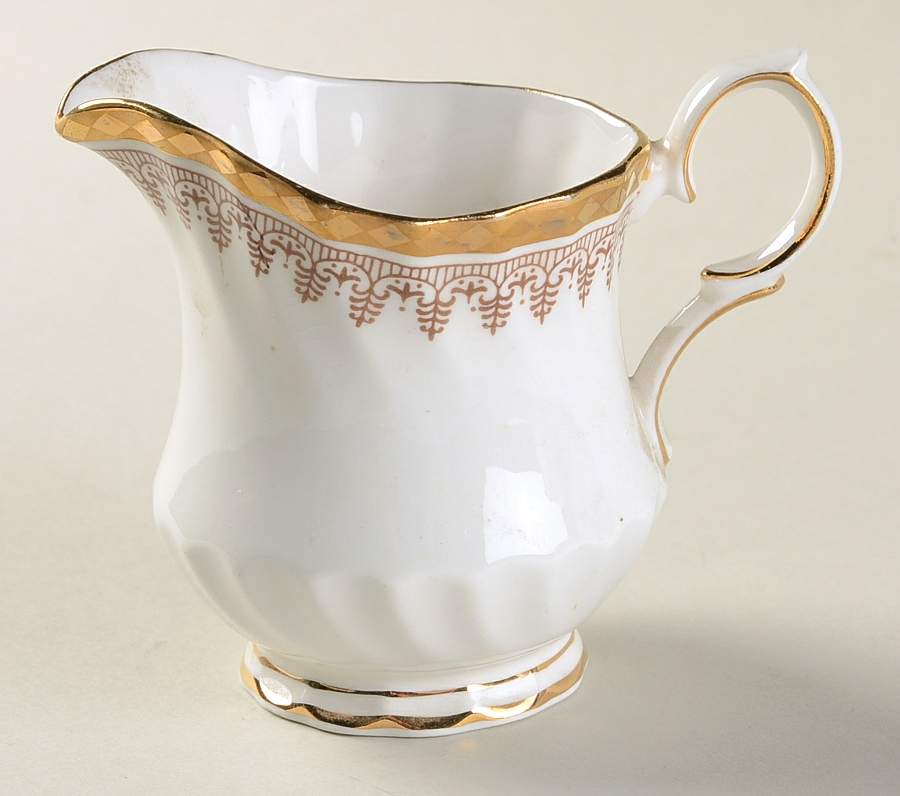 Tiara Mini Creamer by Queen Anne (England)-1