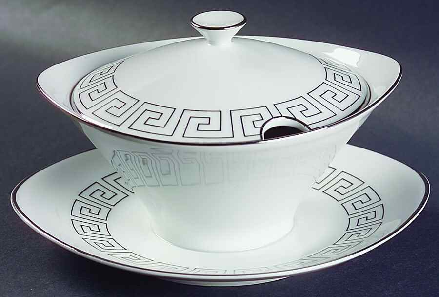 Athena Gravy Boat w/Attached Underplate & Lid by Quality Crafts-1
