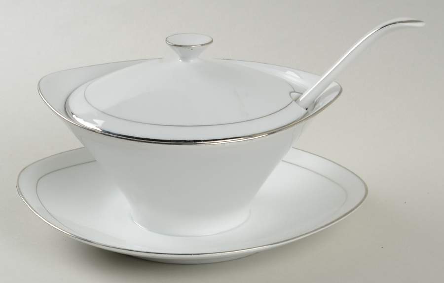 Reflection Sauce Boat W/Attached Underplate,Lid & Ladle by Quality Crafts-1