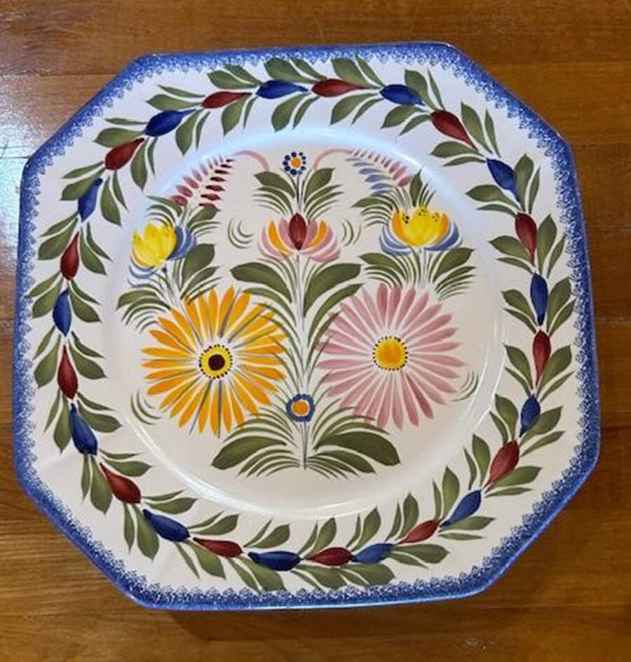 Fleuri Royal Octagonal Dinner Plate by Quimper-1