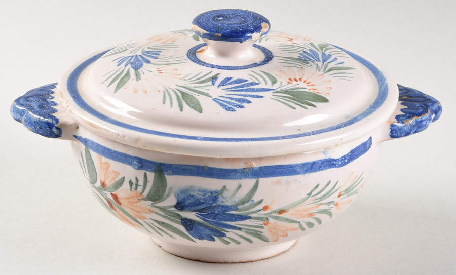Henriot (Lady Or Man Center) Flat Cream Soup Bowl & Lid Set by Quimper-1