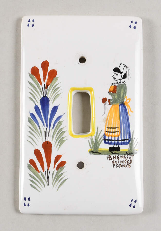 Henriot (Lady Or Man Center) Single Light Switch Cover by Quimper-1