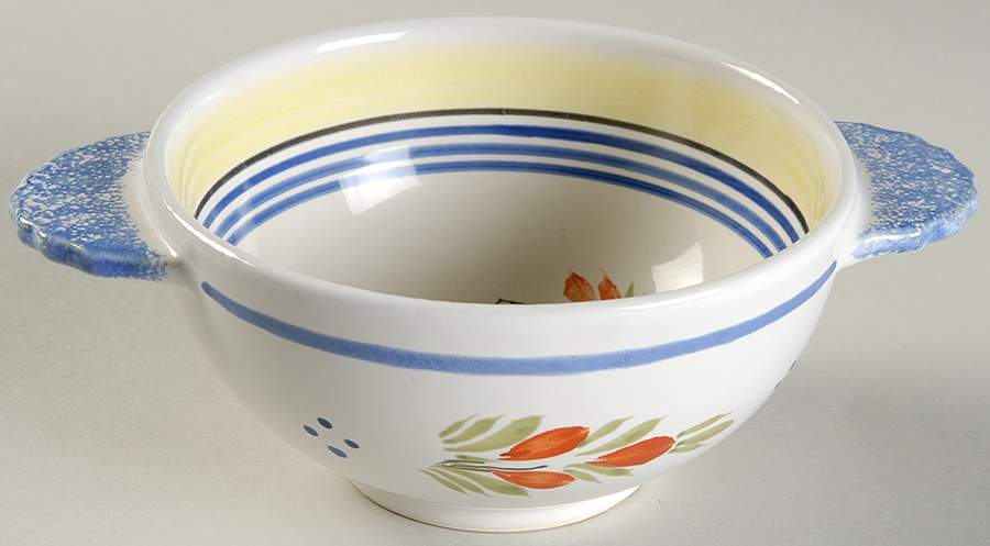 Henriot (Lady Or Man Center) Lugged Cereal Bowl by Quimper-1