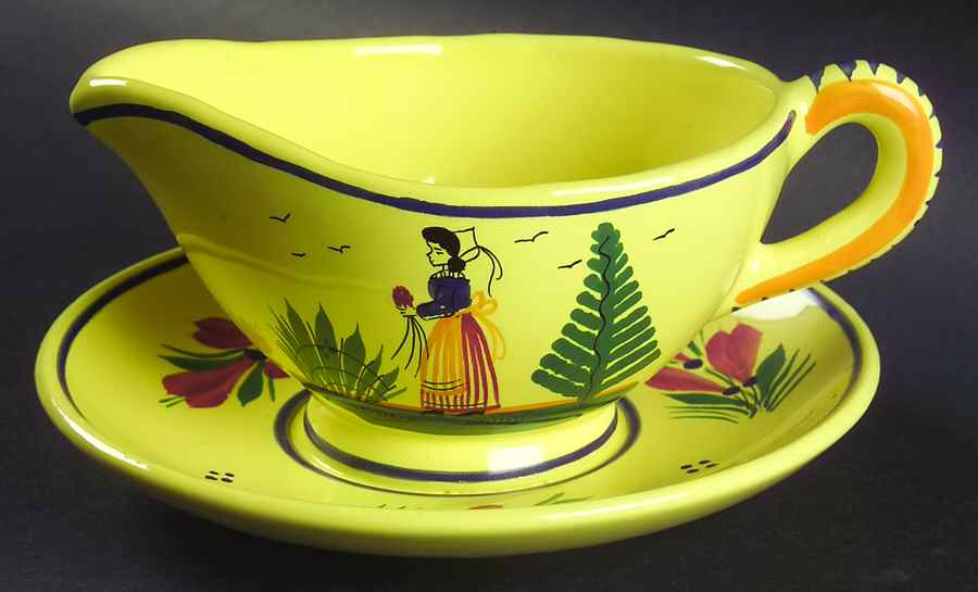 Soleil Yellow (Round) Sauce Boat with Attached Underplate by Quimper-1