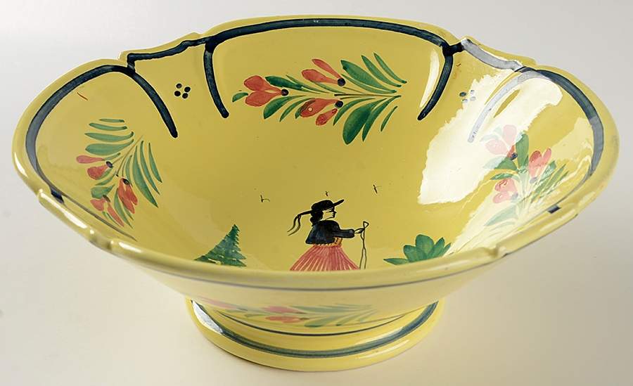 QUI20 10" Footed Bowl by Quimper-1