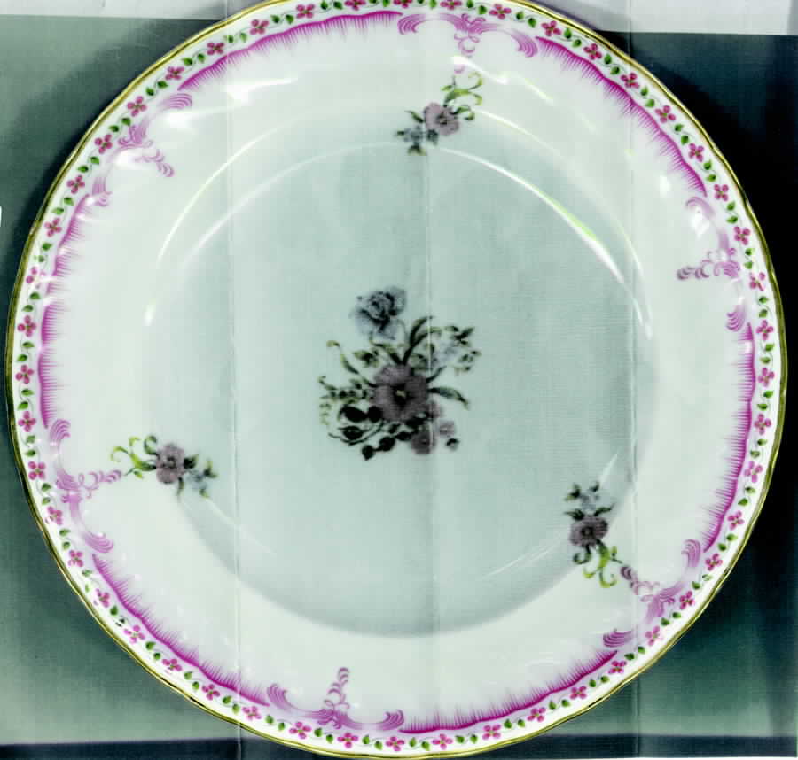 QUN1 Dessert/Pie Plate by Quinta Nova-1
