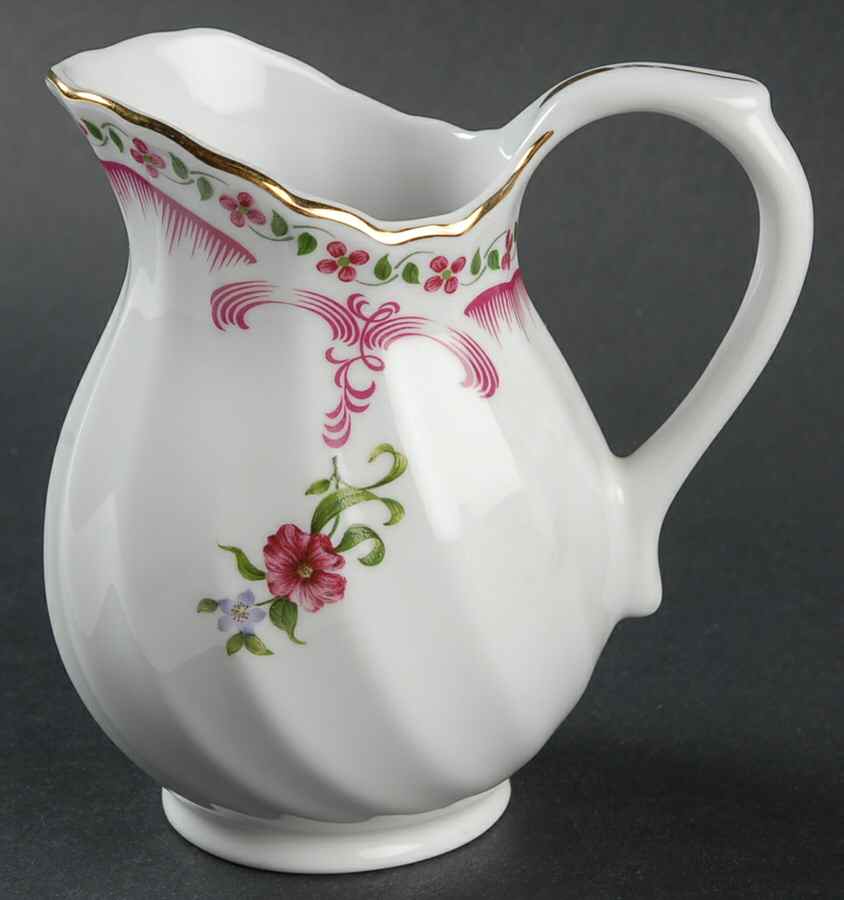 QUN1 Creamer by Quinta Nova-1
