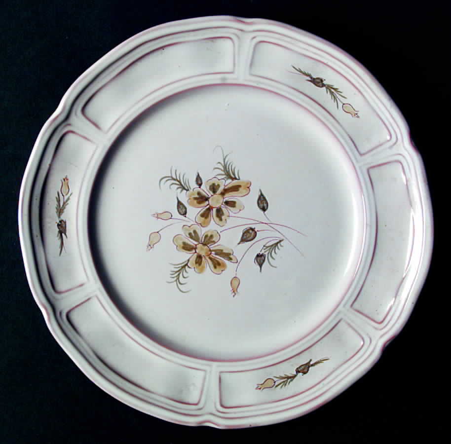 QUI22 Dinner Plate by Quimper-1