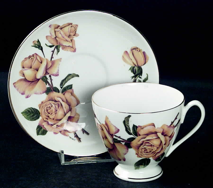 5751 Footed Cup & Saucer Set by Queen Anne (England)-1