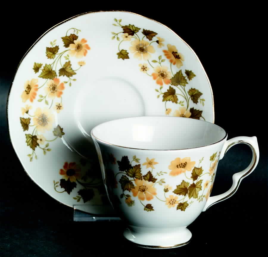 8643 Footed Cup & Saucer Set by Queen Anne (England)-1