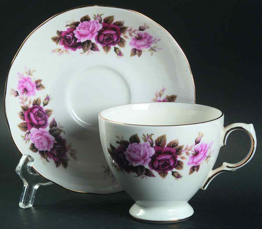 8641 Footed Cup & Saucer Set by Queen Anne (England)-1