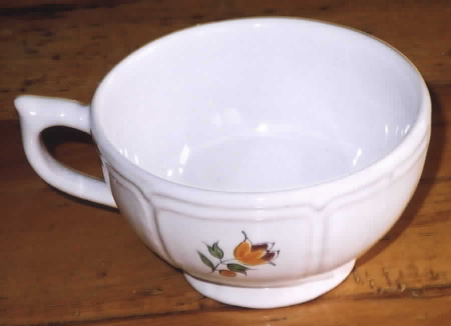 QUI37 Footed Cup by Quimper-1