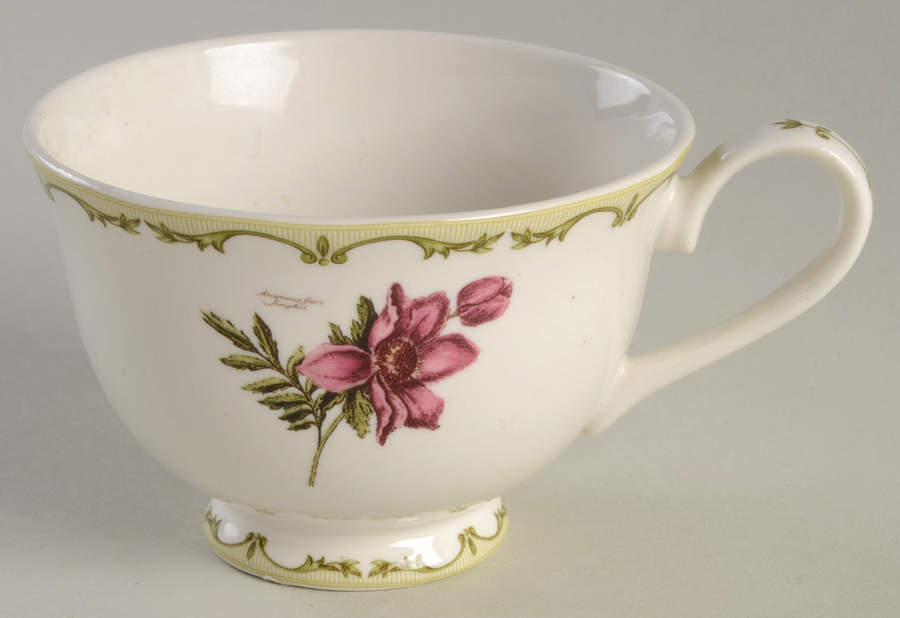 Recueil des Fleurs Flat Cup by Queen's-1