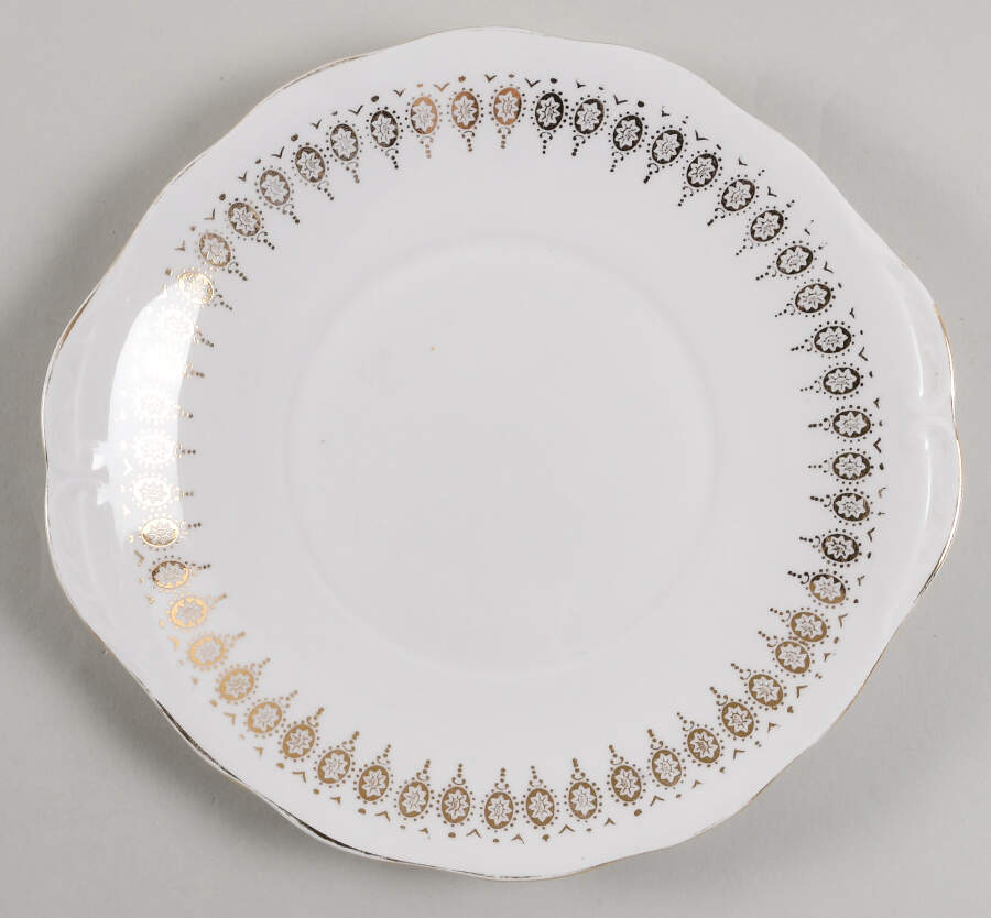 7934 Handled Cake Plate by Queen Anne (England)-1