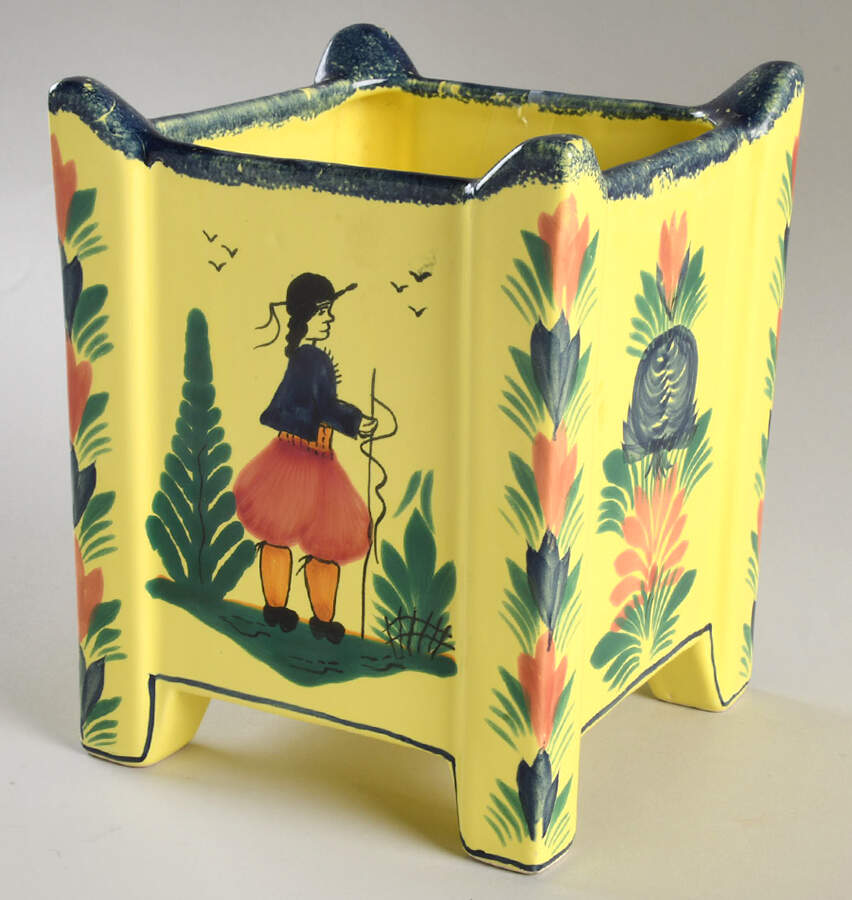 Soleil Yellow (Octagonal, Man) 7" Planter by Quimper-1